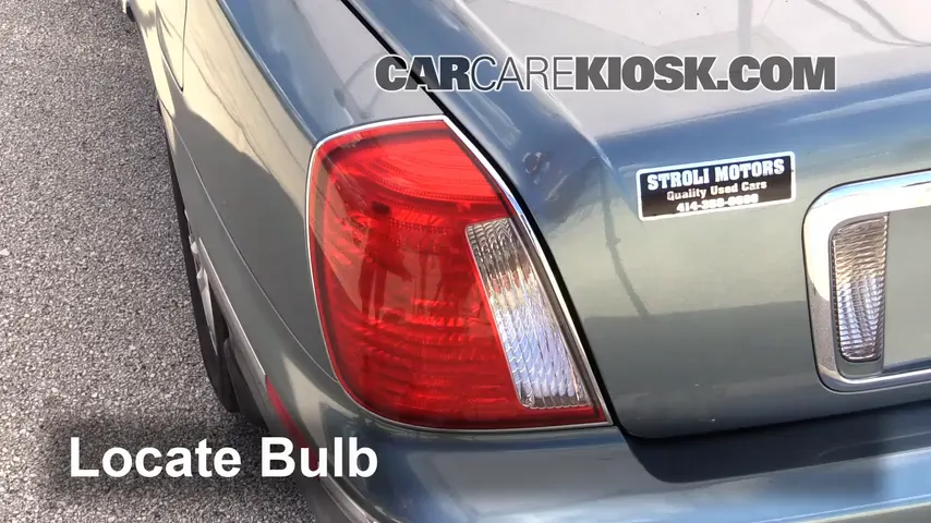 2004 Hyundai XG350 L 3.5L V6 Lights Tail Light (replace bulb)